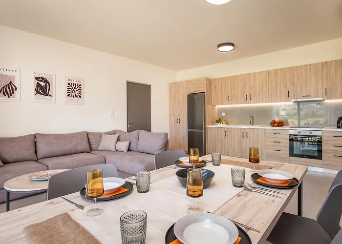 Arangia Maisonette 코스 타운